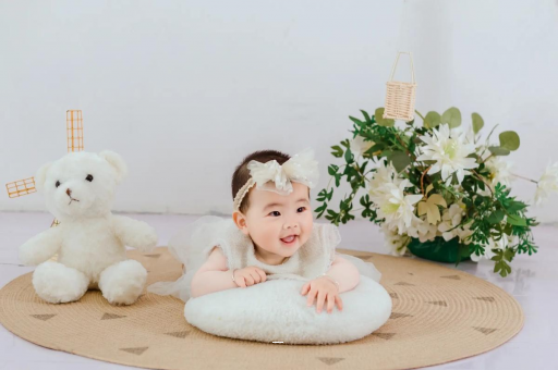 启东几个月宝宝可以吃水果